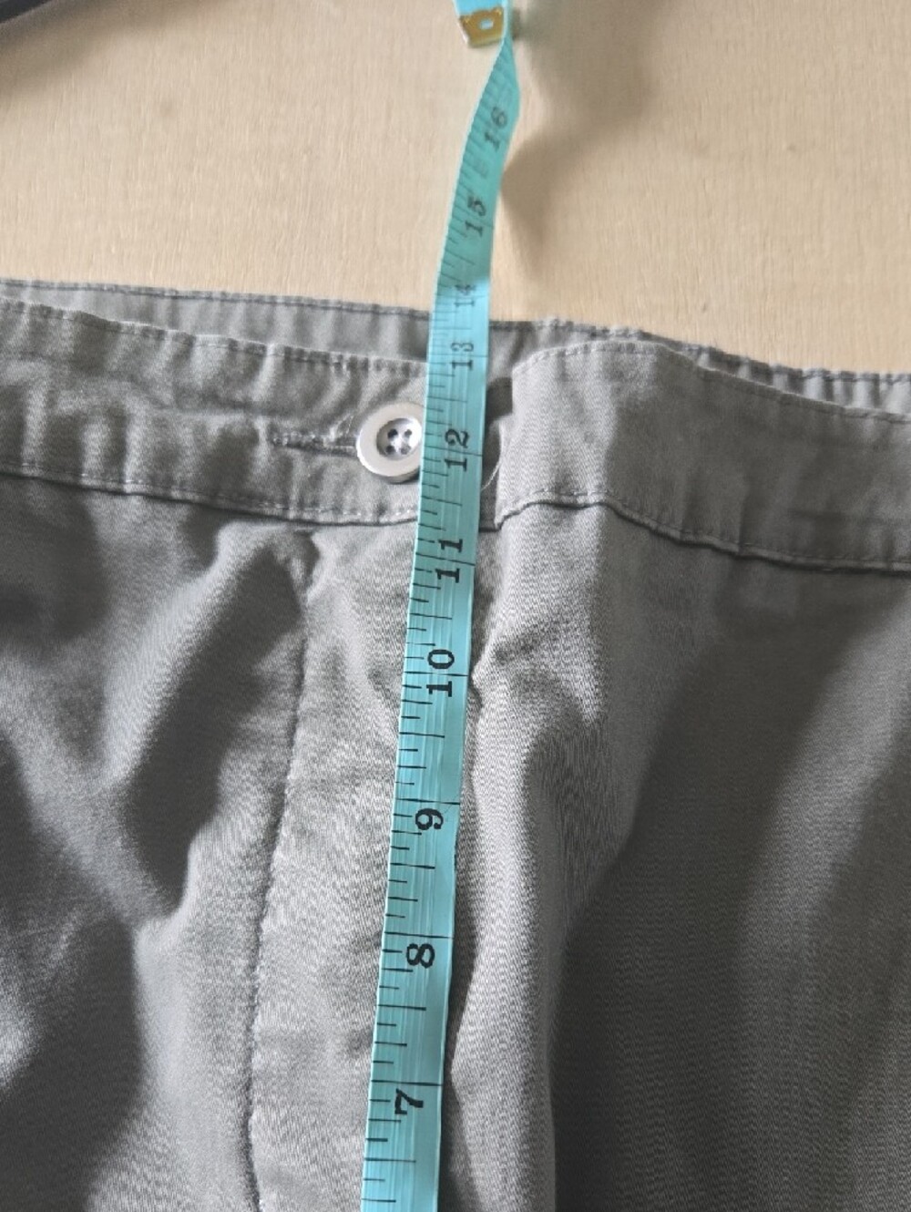 PA19 Karen Scott Button Cuff Olive Green Capris Sz 24W Zip Fly Pockets Stretch - Picture 7 of 10